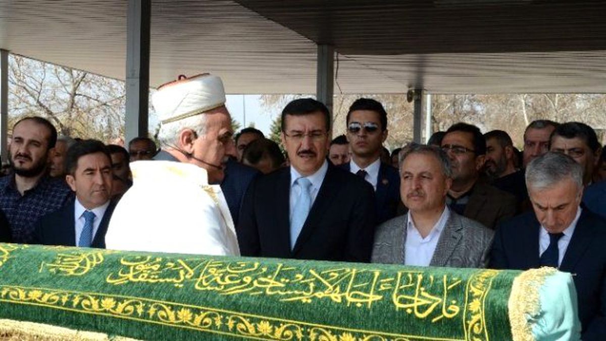 AK Parti İl Başkan Yardımcısı Öner\'in Baba Acısı