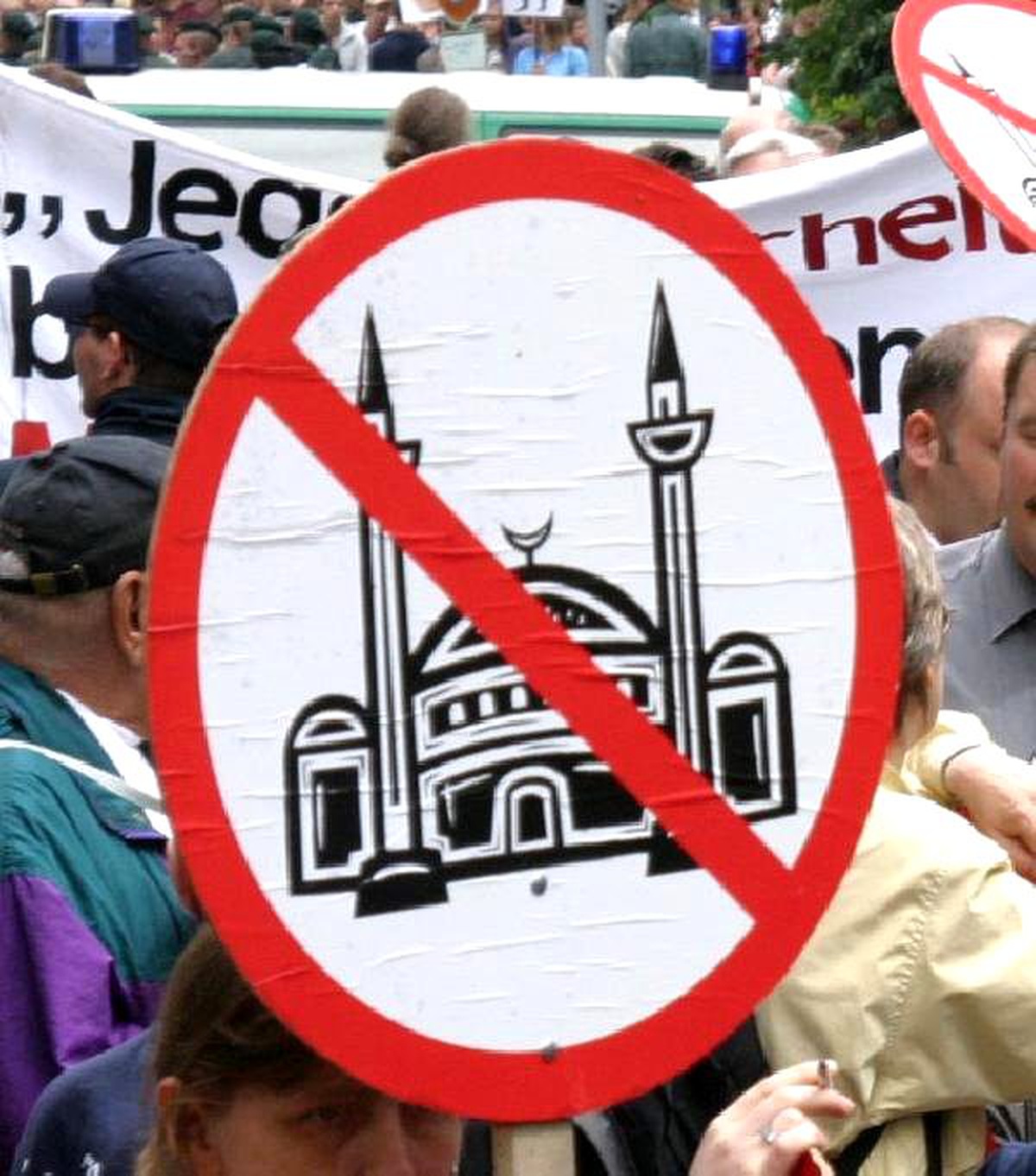 Alman Afd Partisi Sünnet, Ezan ve Minarelere Yasak İstiyor