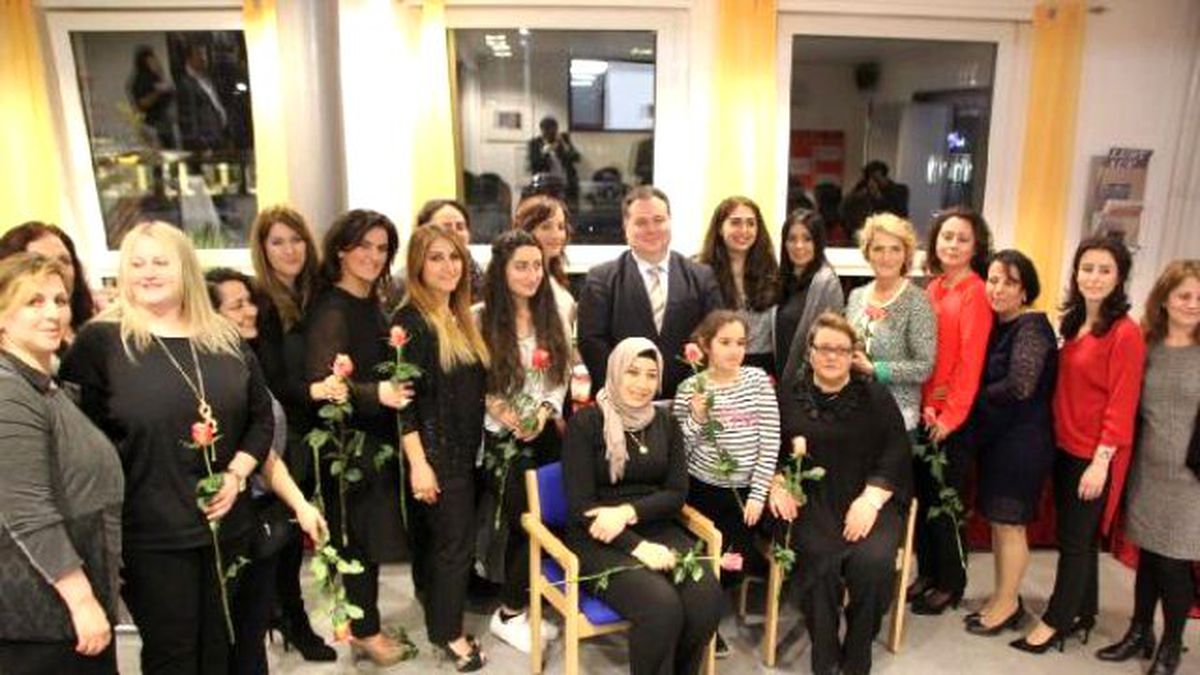 Almanya\'da Eğitimciler Yemekte Buluştu