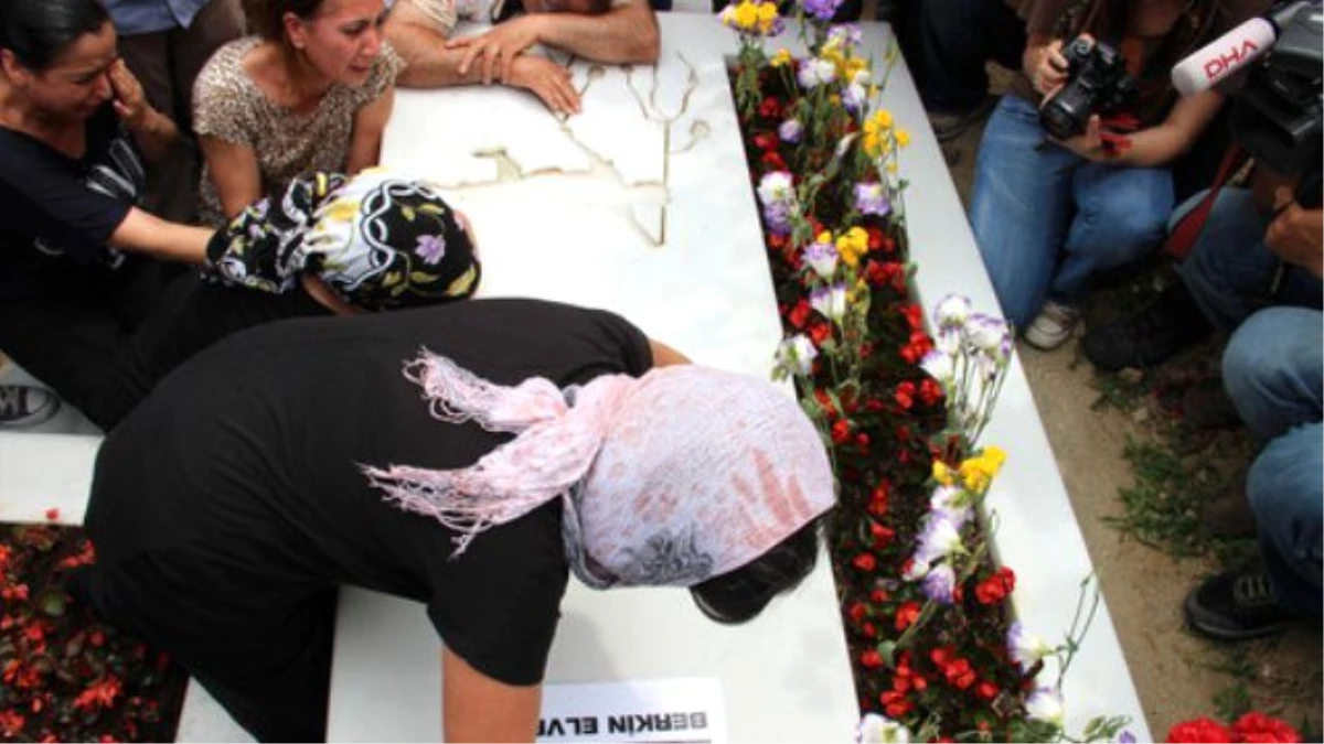 Berkin Elvan Ölümünün İkinci Yılında Mezarı Başında Anıldı