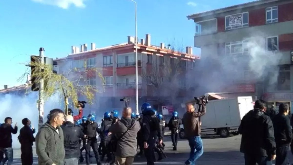 Başkent\'te Berkin Elvan Eyleminde Olaylar Çıktı