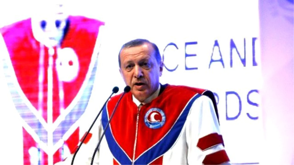 Cumhurbaşkanı Erdoğan\'a Makü\'den Fahri Doktora Payesi