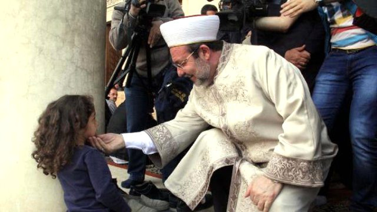 Diyanet İşleri Başkanı Görmez: İslam Bizi Kardeş Yaptı, Aramızdaki Irk Farkı Kalktı