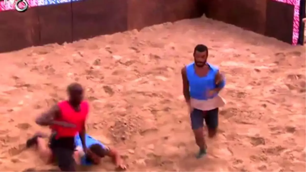 Dominik\'te İbrahim Yattara Şov! Rakibi Bir Türlü Yerden Kalkamadı