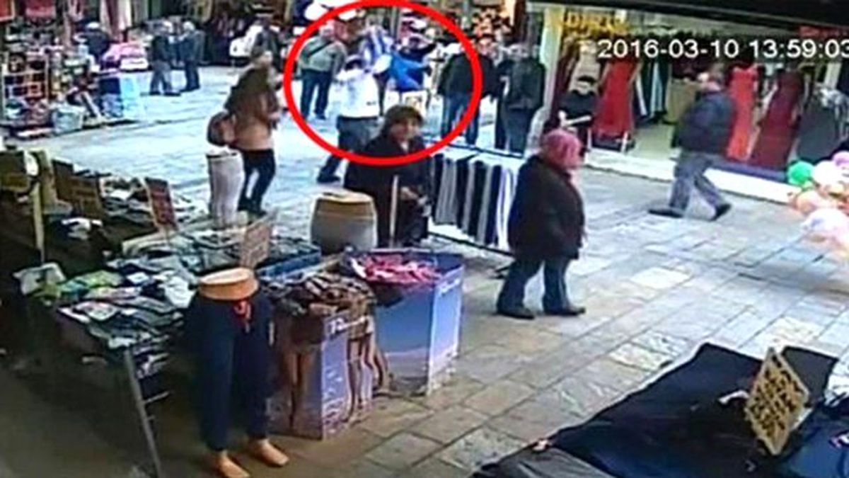 İzmir'de Suriyeli Çocuğu Yere Çarpan Adam Serbest Bırakıldı