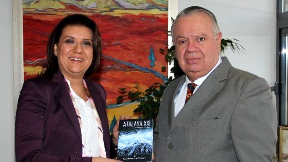 Kolombiya Büyükelçisinden Çankaya Belediyesi\'ne Ziyaret