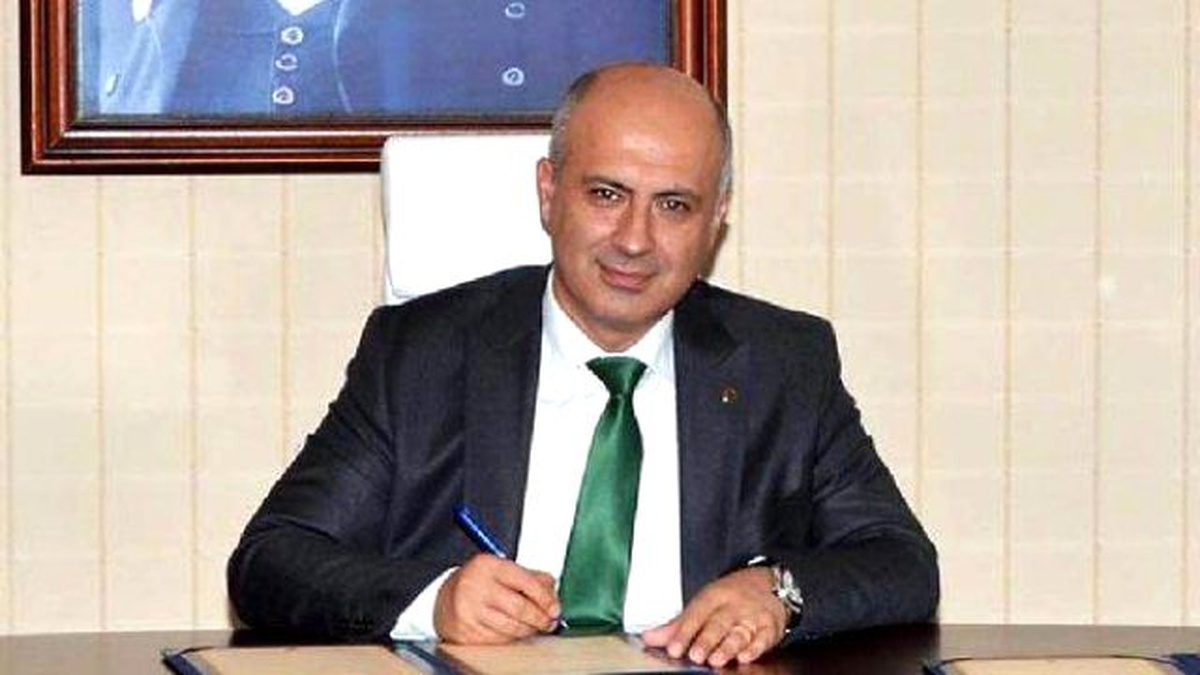 Meü Rektörü: \'Akademisyenlerin Görev Süresi Bildiriye İmza Attıkları İçin Uzatılmadı\' İddiası Doğru...