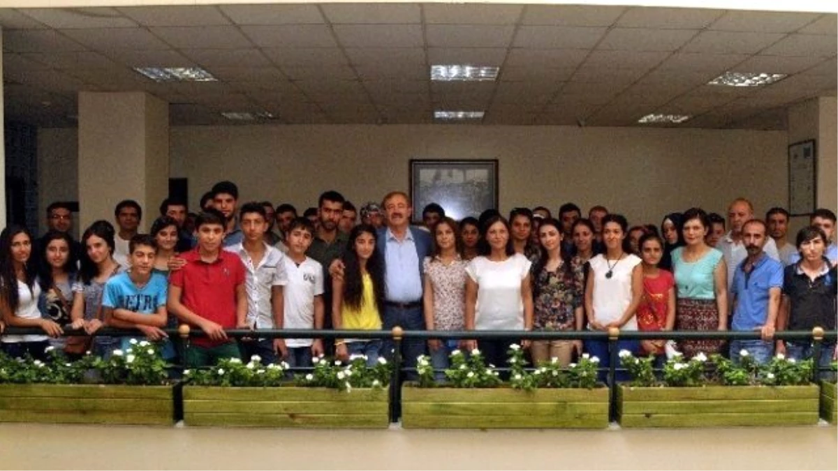 Mutlu ve Türk, Ygs\'ye Girecek Öğrencilere Başarılar Diledi