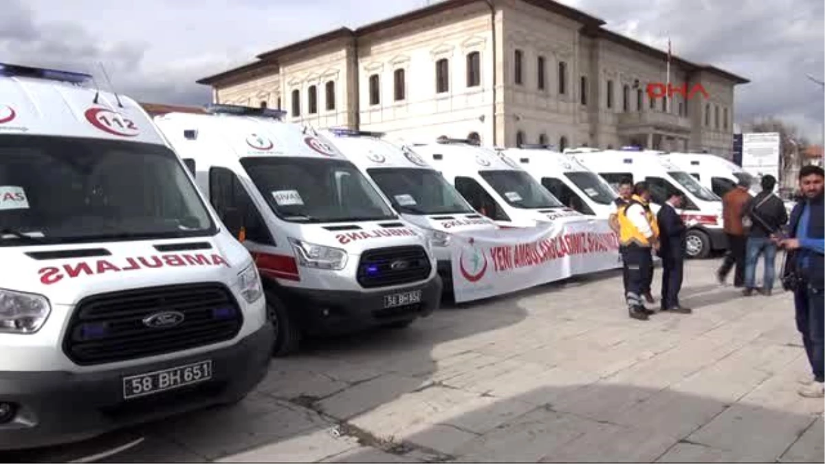Sağlık Bakanlığı Sivas\'a 12 Ambulans Gönderdi