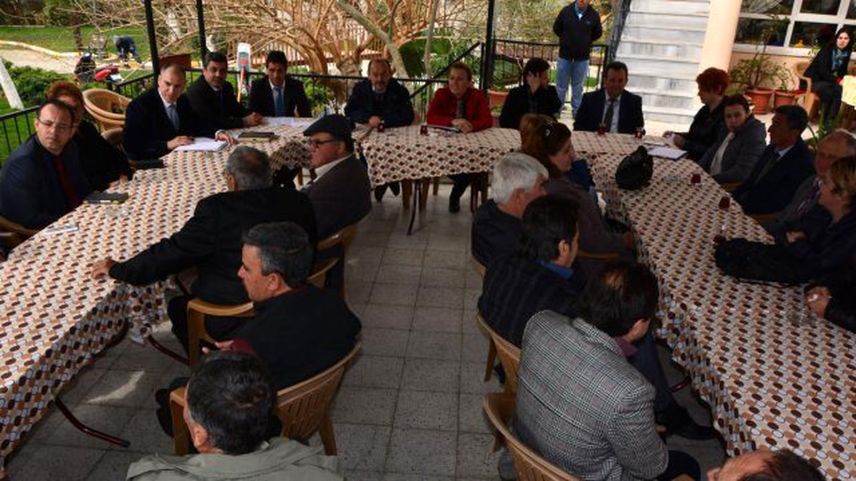 Urla Belediyesi Muhtarlarla Özbek\'te Buluştu