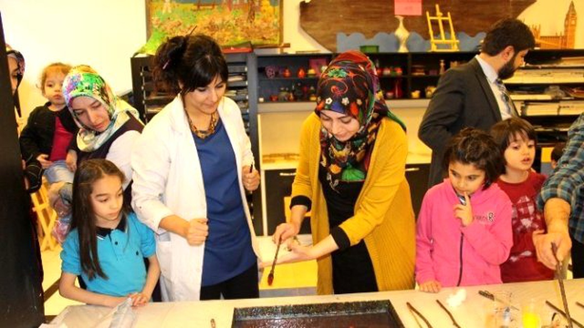 Aileler Atölyede" Etkinliği Sürüyor
