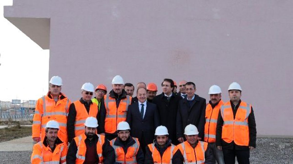 Akdağ, Kampüs Hastanesinde İncelemelerde Bulundu