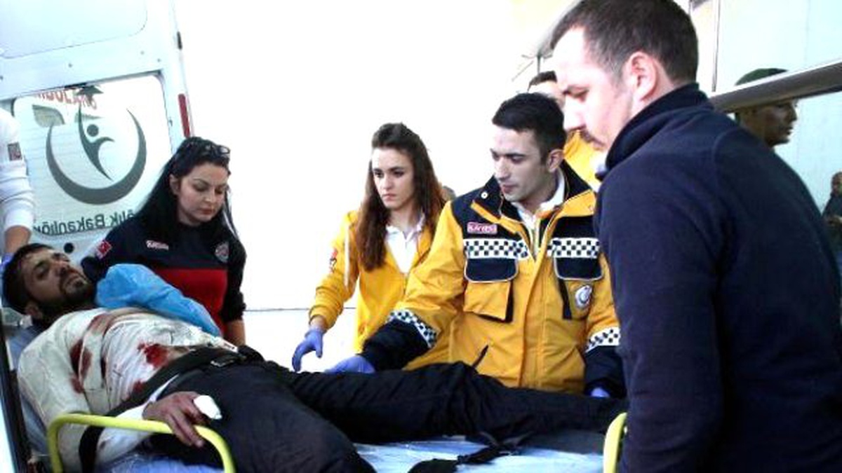 Alışveriş Merkezindeki Bıçaklı Kavga Kameralarda