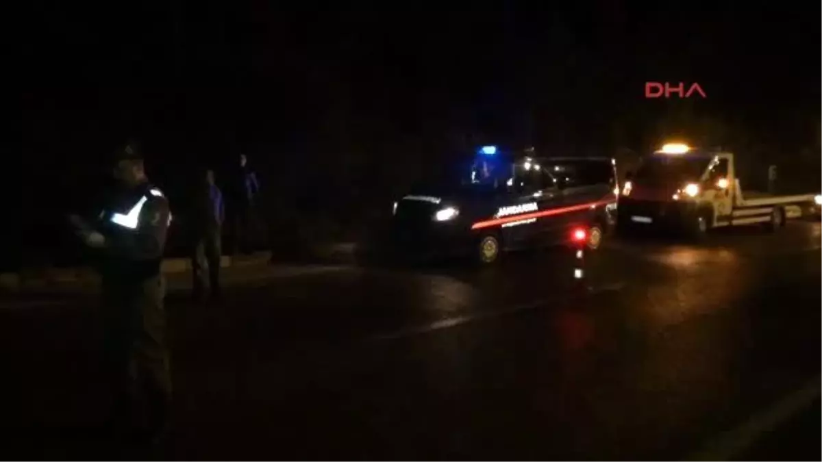 Antalya Dur\' İhtarına Uymadı, Takla Atan Otomobilde Öldü