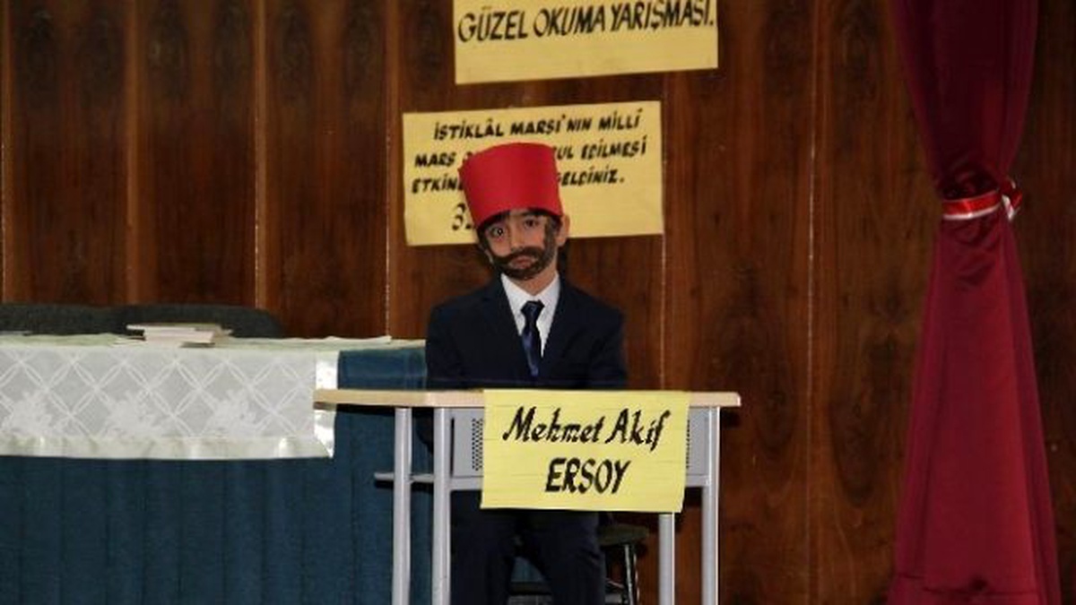 Asım\'ın Nesli En Güzel İstiklal Marşı\'nı Okumak İçin Yarıştı