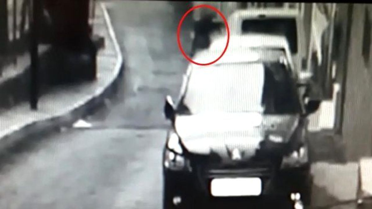 Esrarengiz Cesedin Sırrı Çözüldü! Bonzaiden Ölen Arkadaşını Sürükleyip Kaldırıma Bırakmış