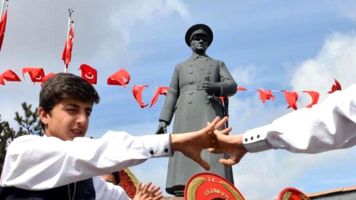 Kalede Kar Altında \'Kurtuluş Namazı\' (2)