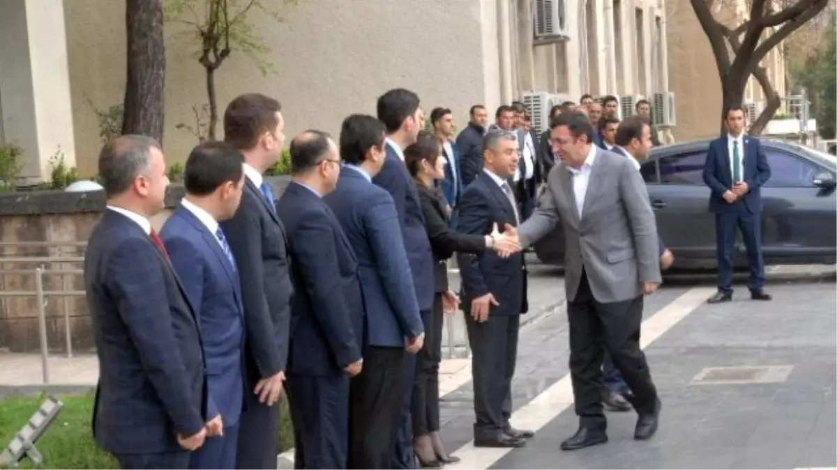 Kalkınma Bakanı Cevdet Yılmaz, Stk Temsilcileri ile Toplandı