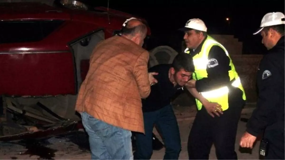 Kazada Babası Ölen Gencin Feryadı! "Buna Dayanamam, Beni de Öldürün"