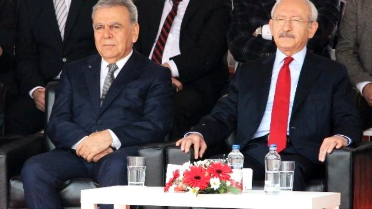 Kılıçdaroğlu\'ndan "Anayasa" Eleştirisi