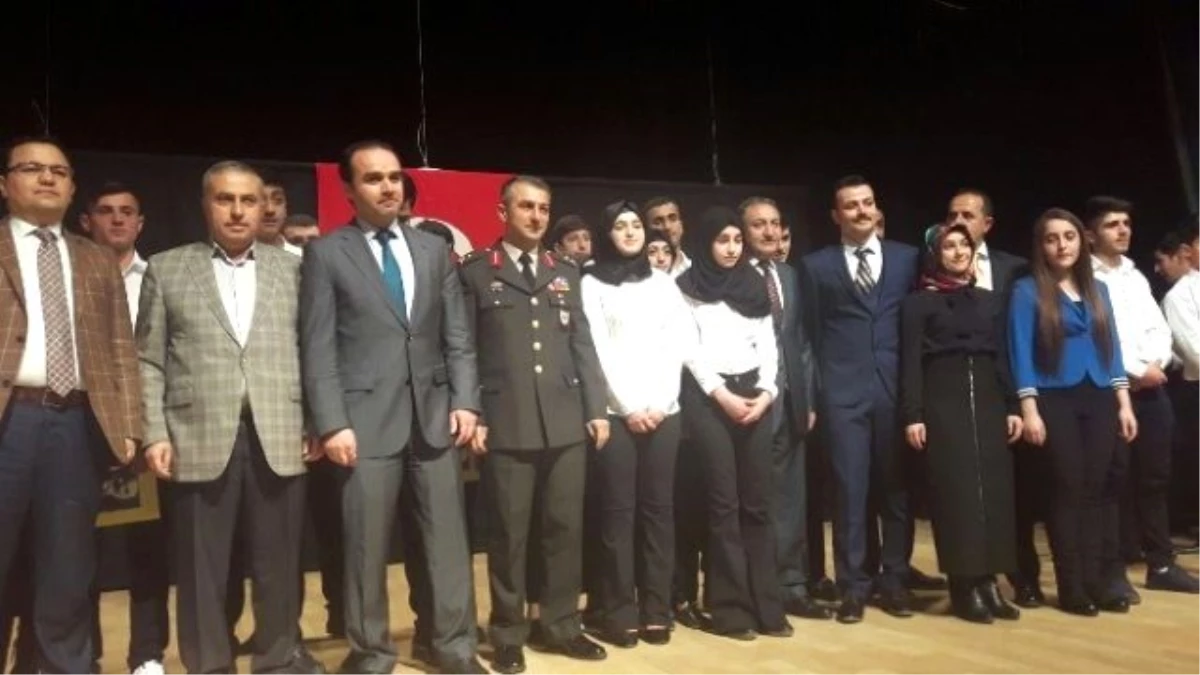 Tatvan\'da İstiklal Marşı\'nın Kabulü ve Mehmet Akif Ersoy\'u Anma Günü Programı Düzenlendi
