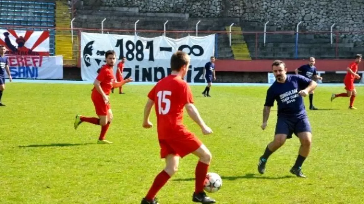 Tıp Bayramı Etkinlikleri Kapsamında Futbol Maçı Düzenlendi