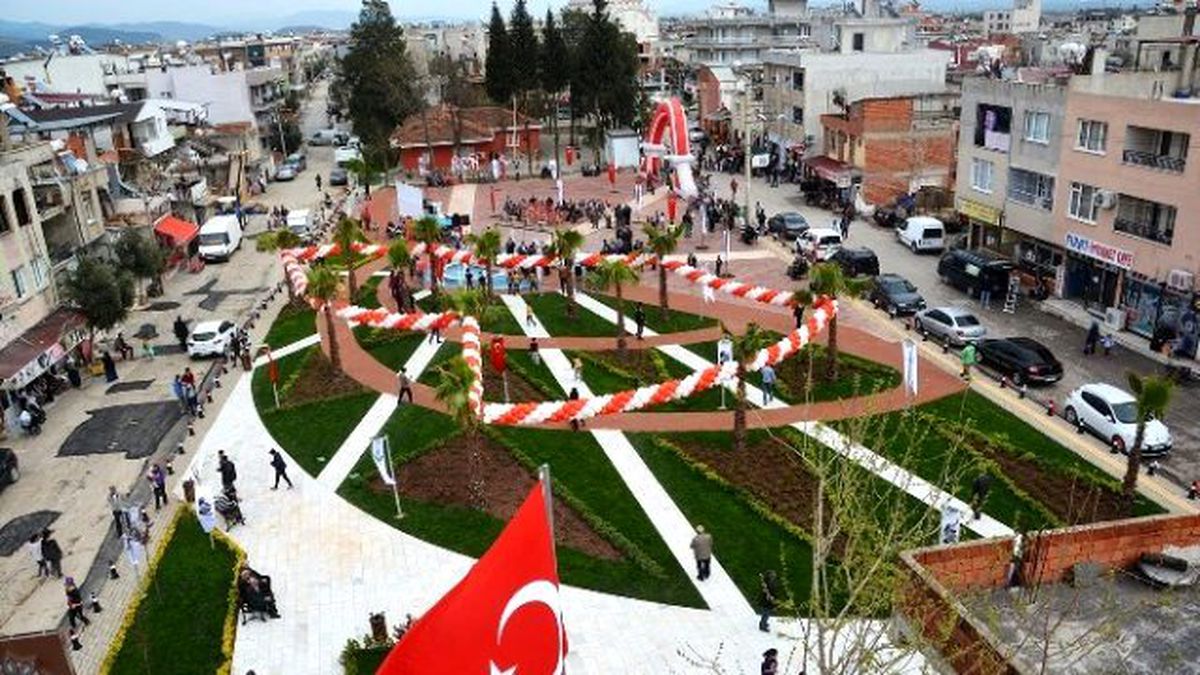 Torbalı'da İlk Meydan Atatürk Mahallesi'nde Açıldı