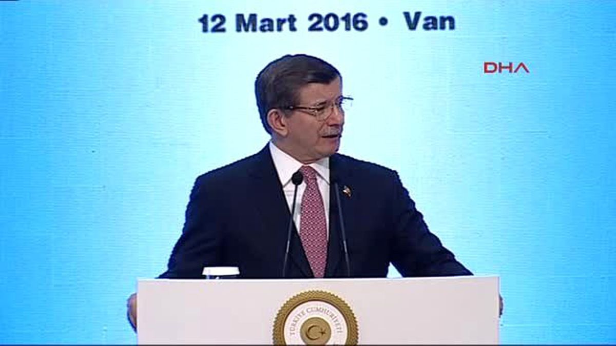 Van Davutoğlu: Sağlık Çalışanlarını Tehdit Edenler, Hakarette Bulunanlar Tutuklanacak