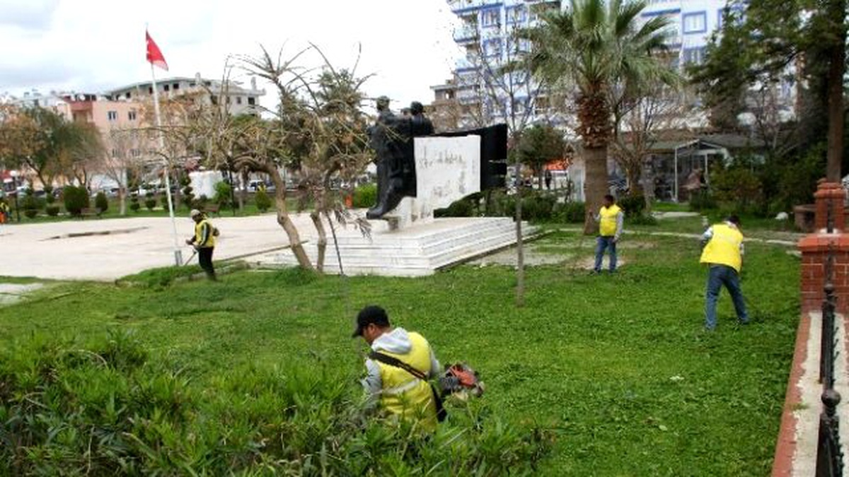 Aydın Büyükşehir Belediyesi\'nden Didim\'de Bahar Temizliği