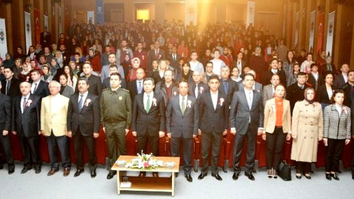 Dilovası\'nda İstiklal Marşının Kabulü Kutlandı