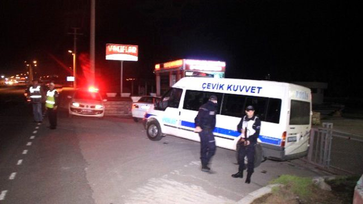 Edremit\'te Asayiş ve Trafik Uygulaması Yapıldı