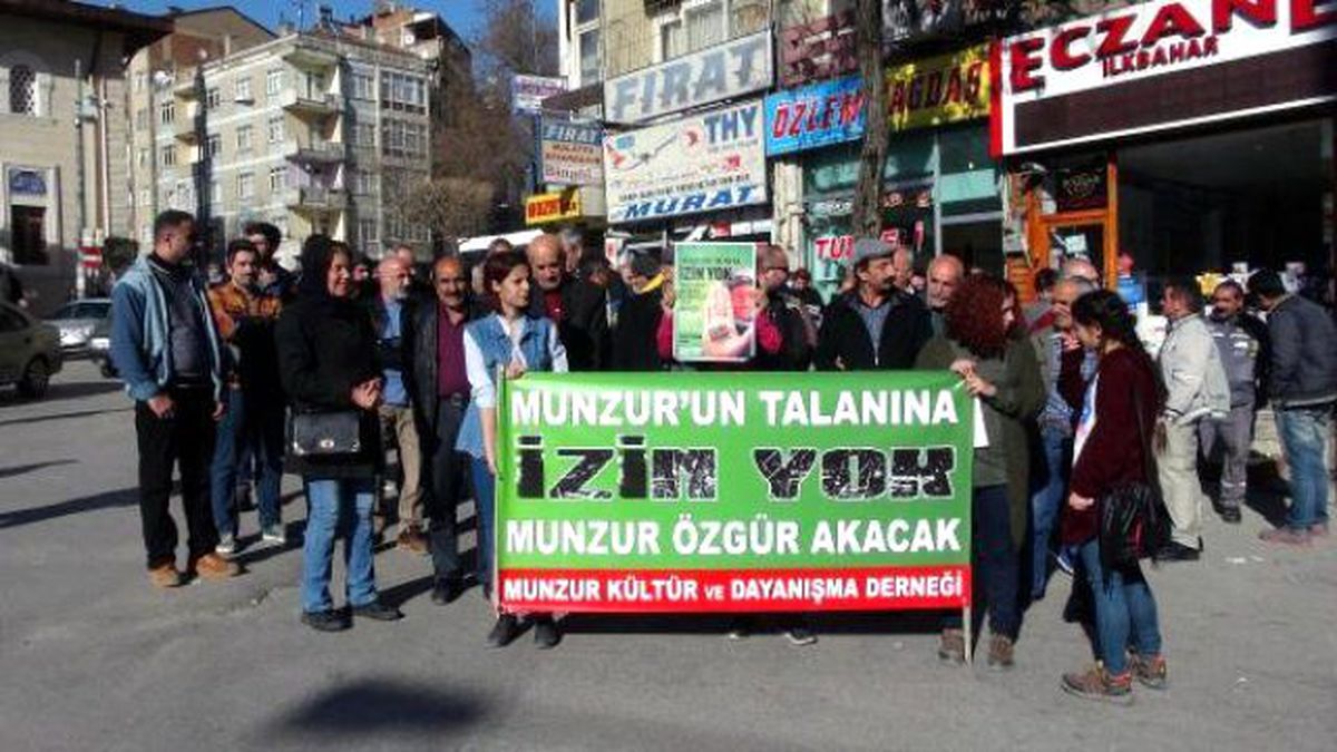 Elazığ\'da, \'Munzurum\'a Dokunma\' Eylemi