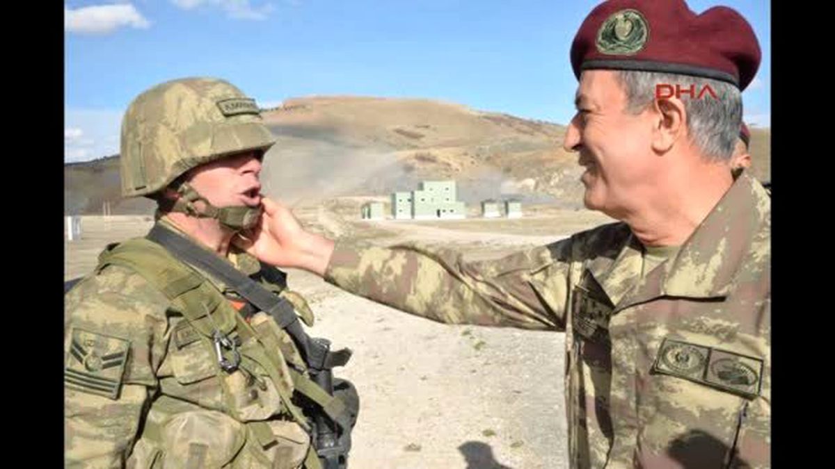 Genelkurmay Başkanı Akar, Özel Kuvvetler Komutanlığı'ndaki Üst Düzey Eğitimleri İzledi