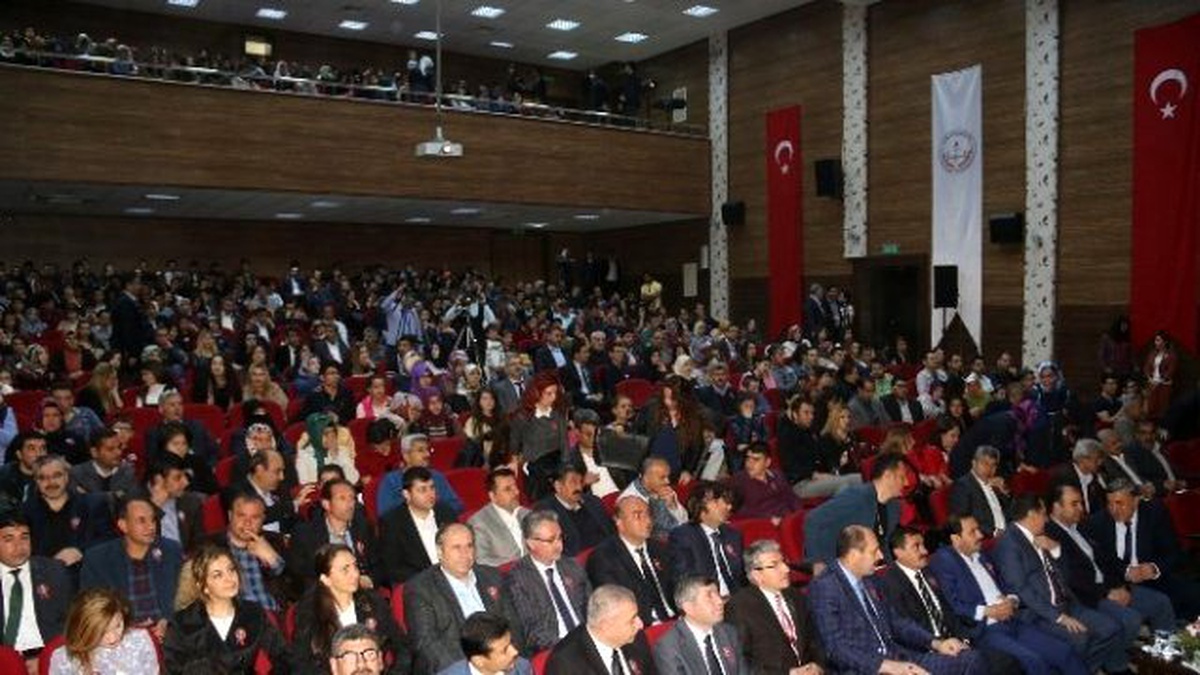Şanlıurfa\'da İstiklal Marşının Kabulünün 95. Yıl Dönümü ve Mehmet Akif Ersoy Anıldı