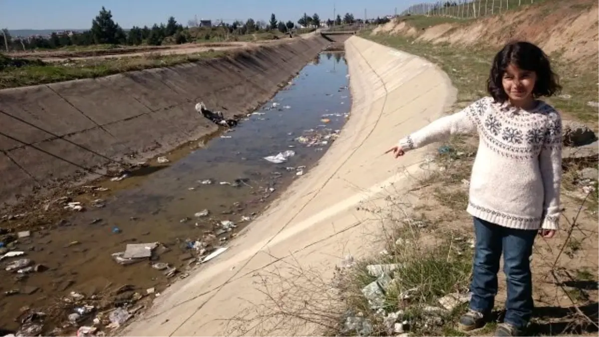 Sulama Kanalı Çöp Kanalı Oldu