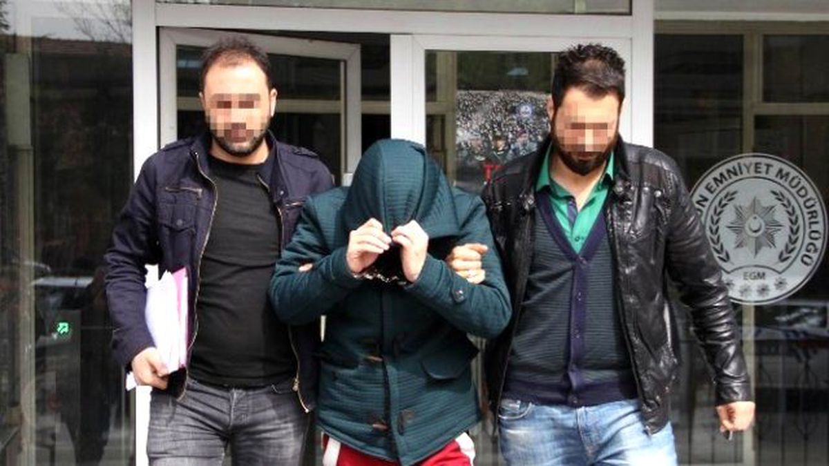 Uyuşturucu Hap ve Bonzai ile Yakalandı