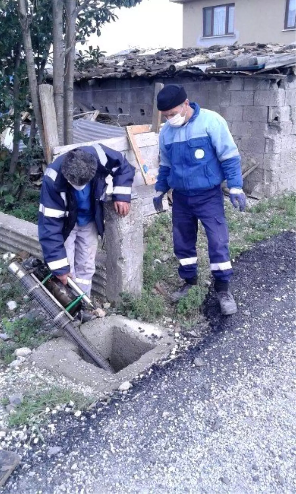 Akyazı\'da İlaçlama Çalışmaları Devam Ediyor