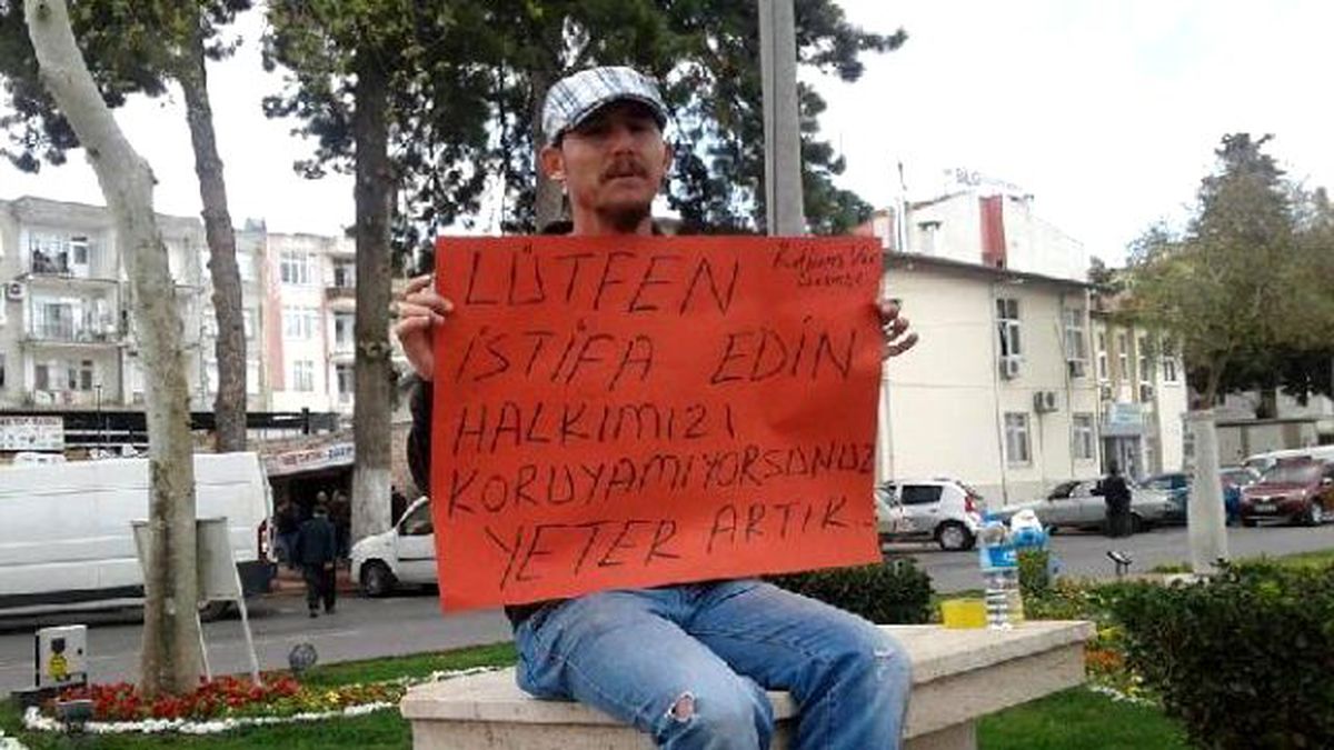 Ankara Saldırısına Tek Kişilik Protesto