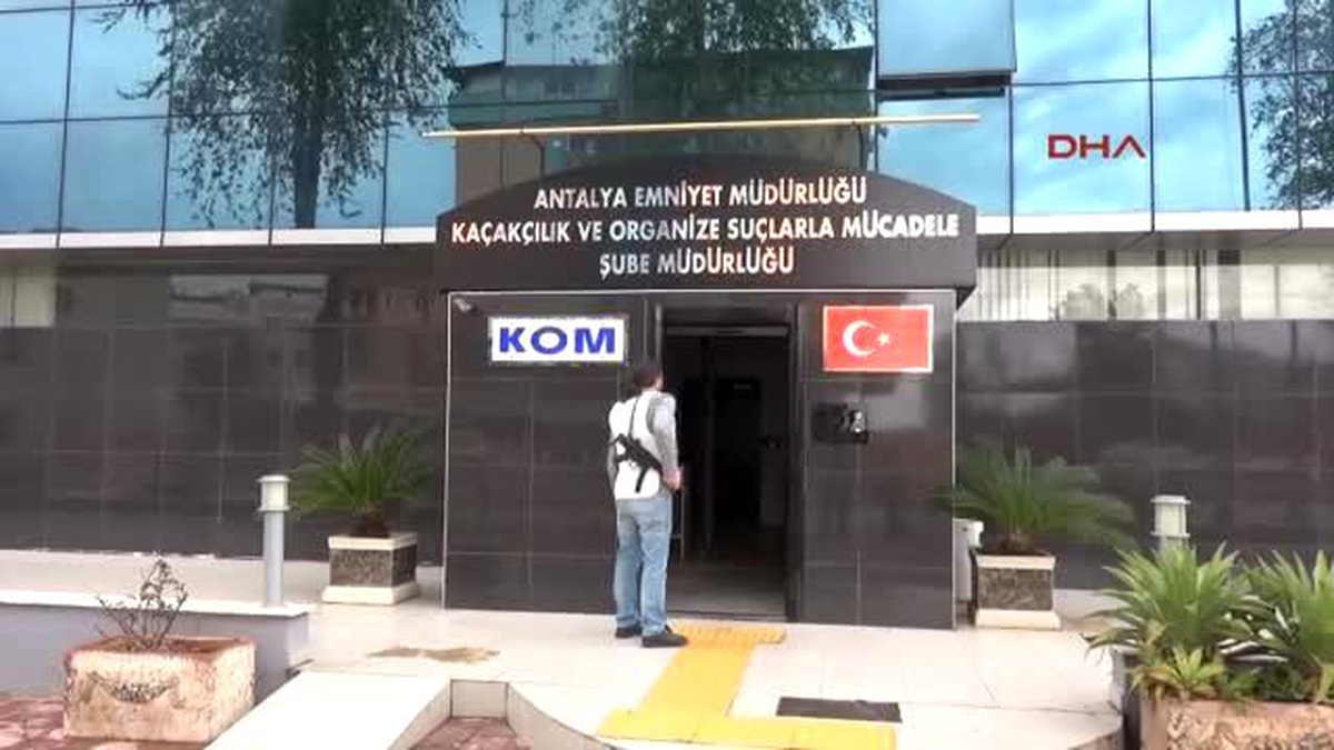 Antalya Polisten Uyuşturucu Operasyonu