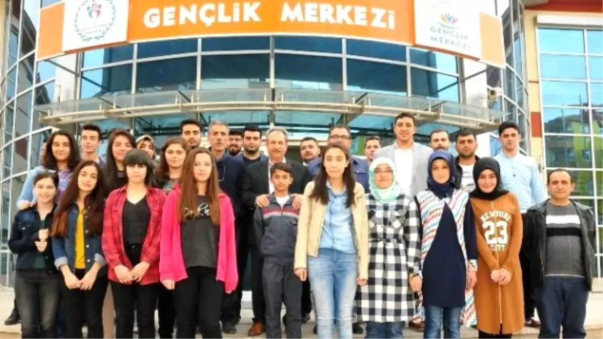 Başkan Akkaya Öğrencilerle Bir Araya Geldi