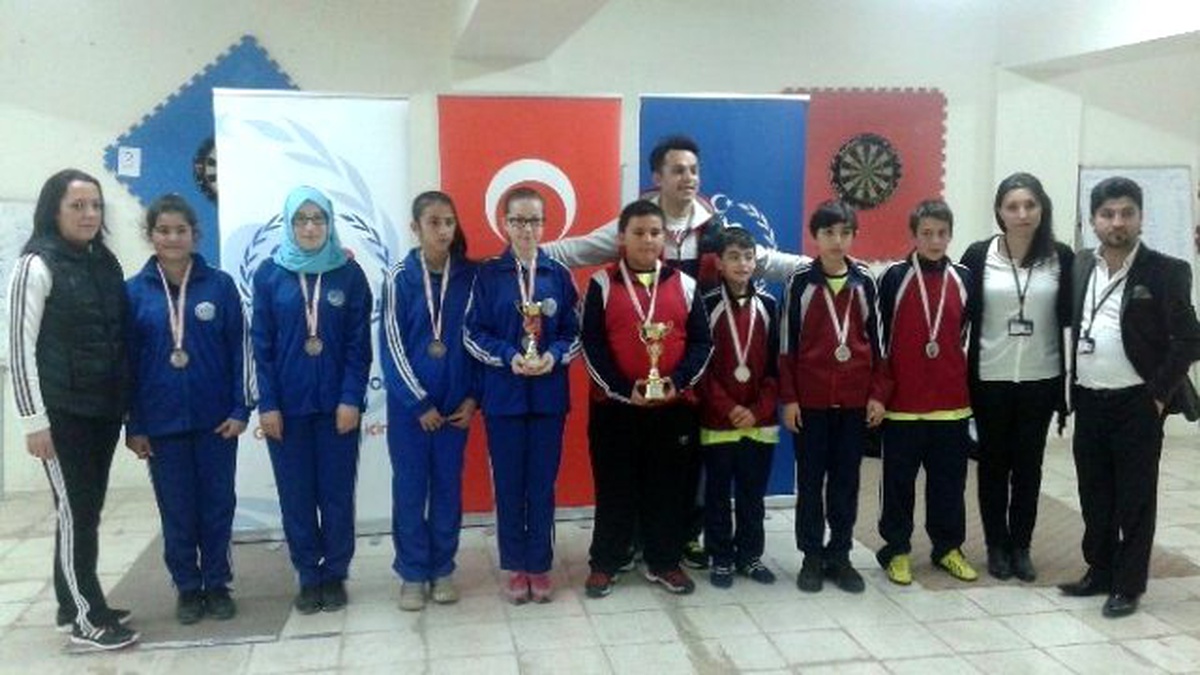 Bozüyük\'te Okul Sporları Dart İl Seçmeleri Yapıldı