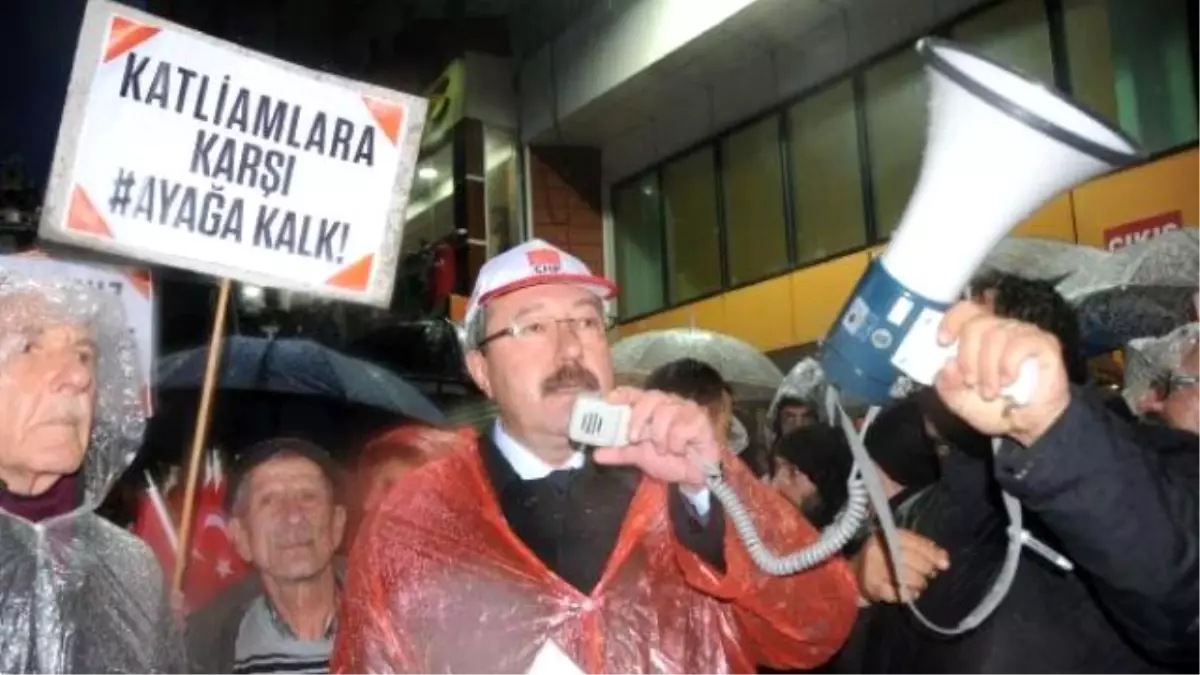 CHP'lilerin Yürüyüşüne Polis İzin Vermedi