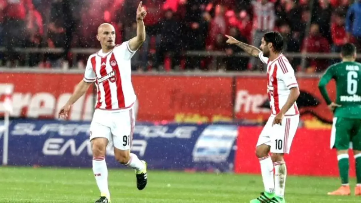 Derbinin Kralı Olympiakos