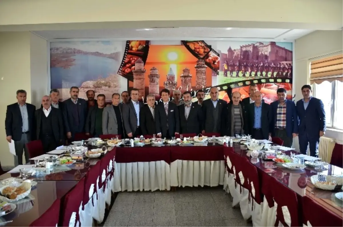 Düşünce Akademisi Muhtarlarla Bir Araya Geldi