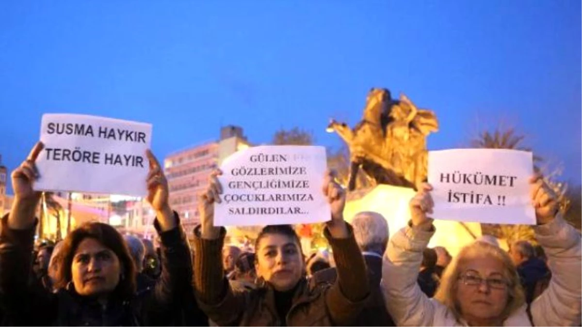 Katliamla Aynı Saatte Antalya\'da Protesto