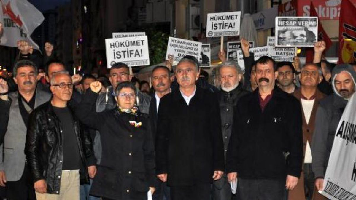 Kesk Ankara\'daki Terör Eylemi Protesto Etti