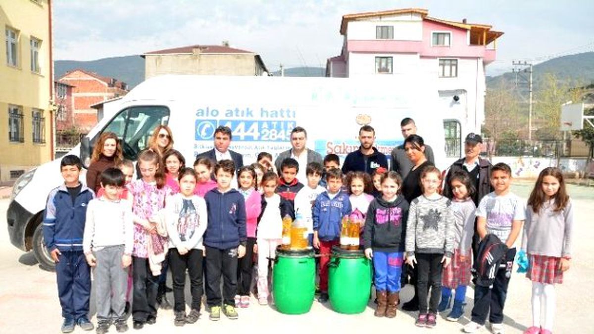 Körfez Belediyesi\'nden Çocuklara Geri Dönüşüm Eğitimi
