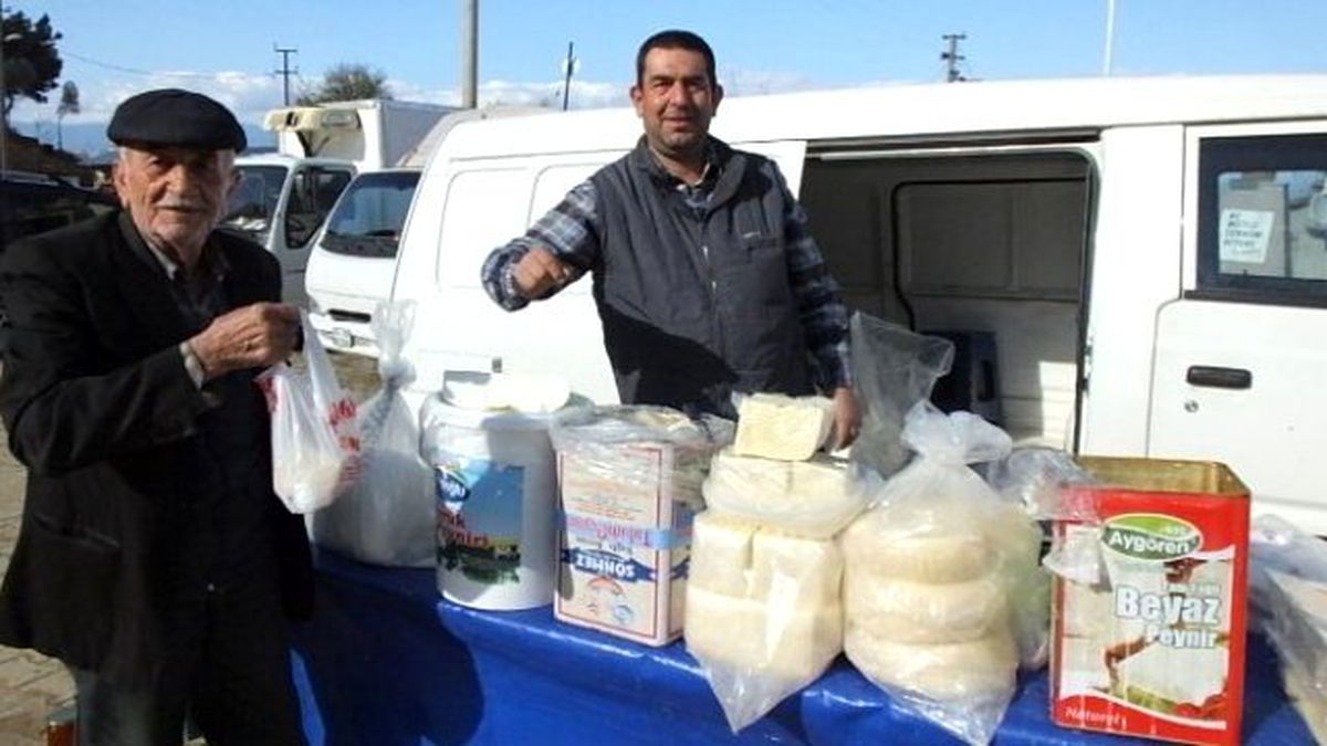 Köy\'de Peynir Pazarı