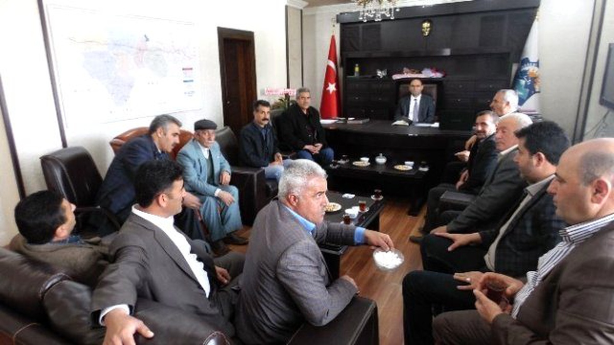 Muhtarlardan Tenekeci\'ye Ziyaret