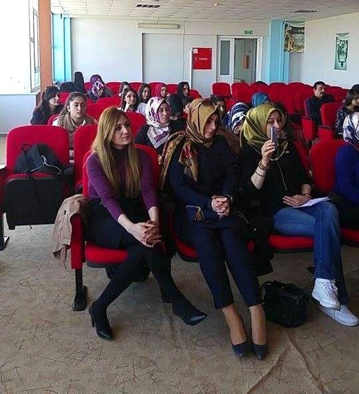 Öğrenciler, İstiklal Marşının Kabulünü Kutladı